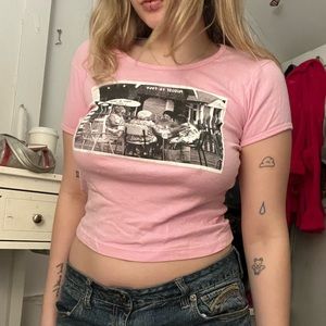 Who’s got the zig zag? Light pink baby tee.